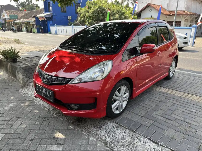 Jazz RS 2012 Matic Merah Favorit