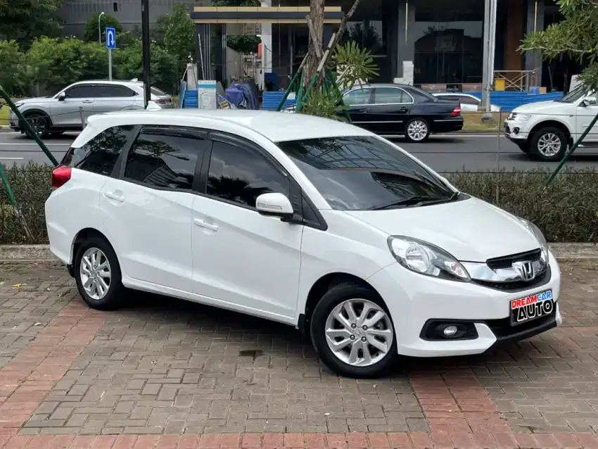 Mobilio E CVT 2015 Putih Non Prestige