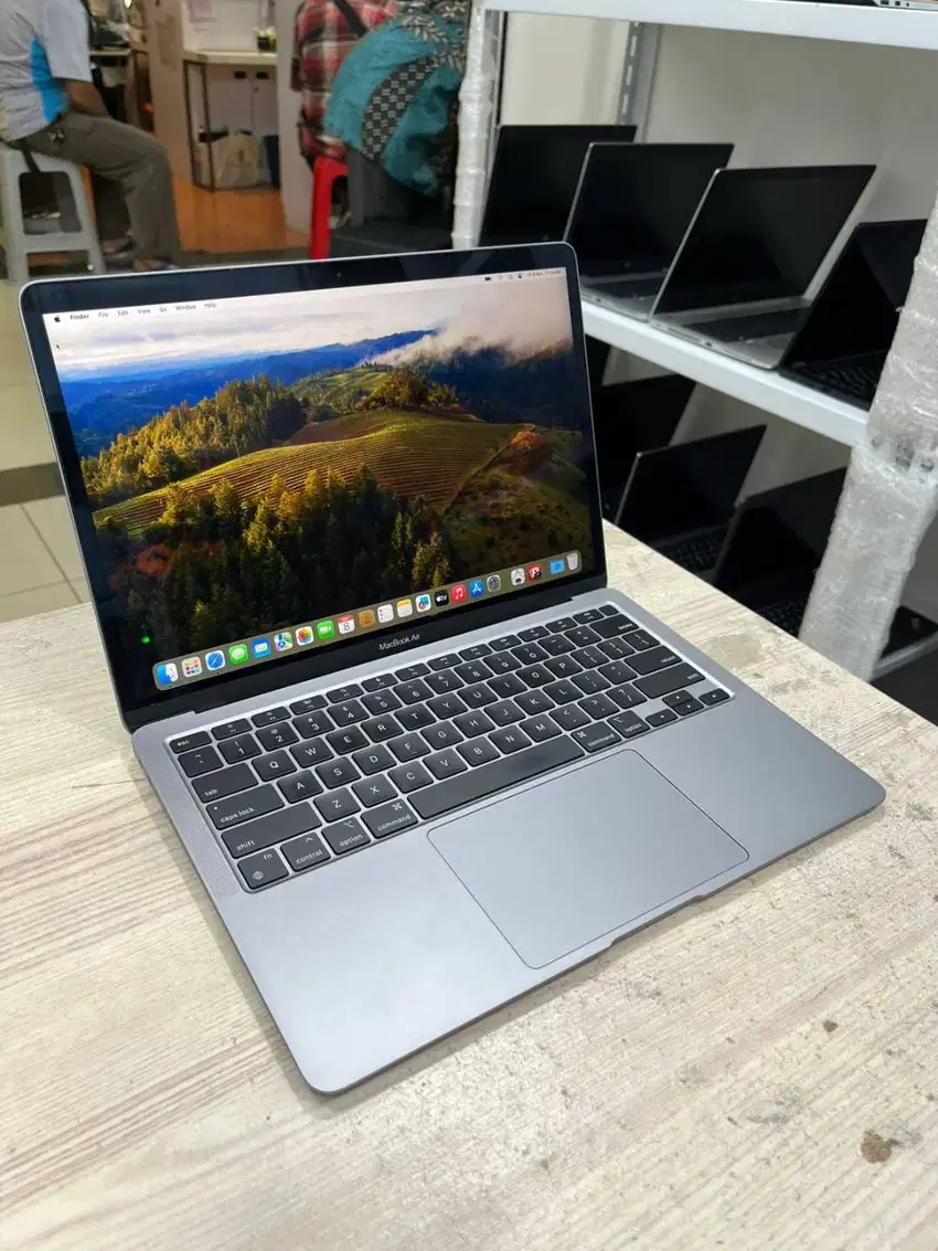 MACBOOK AIR M1 2020 13 INCHI 8/128 GB SECOND