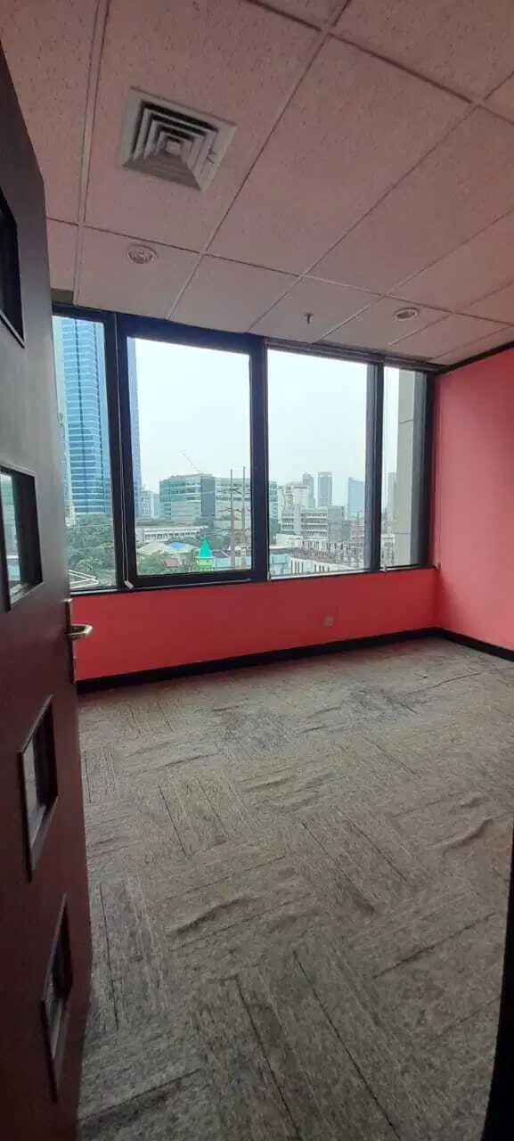 SEWA KANTOR DI JAKARTA SELATAN KUNINGAN 180M2 FITTED 100K NEGO