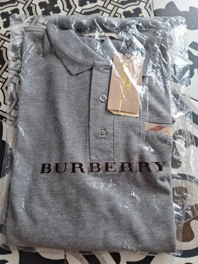 POLO BURBERRY IMPORT BARU WARNA ABU ABU
