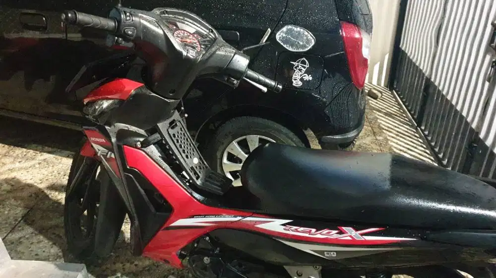 jual cepat BU honda revo tahun 2022