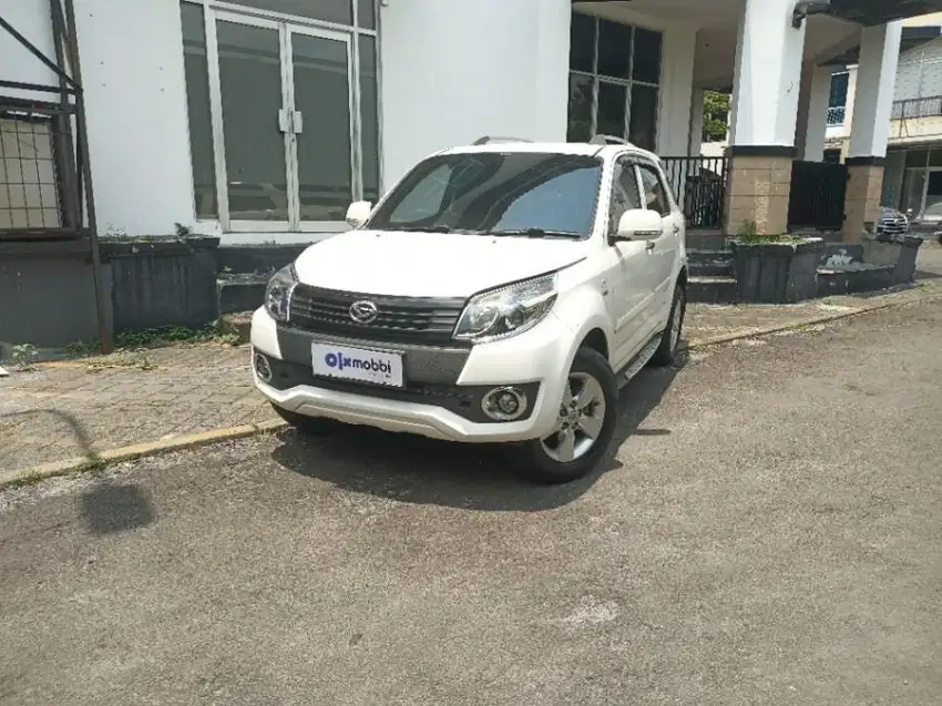 Pajak Panjang - DAIHATSU TERIOS 1.5 X EXTRA BENSIN A/T 2017 PUTIH