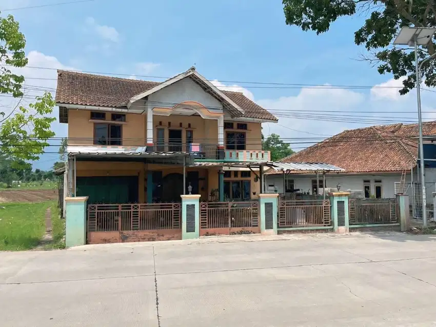 DIJUAL CEPAT RUMAH DI PINGGIR JALAN BANYURESMI GARUT JAWABARAT