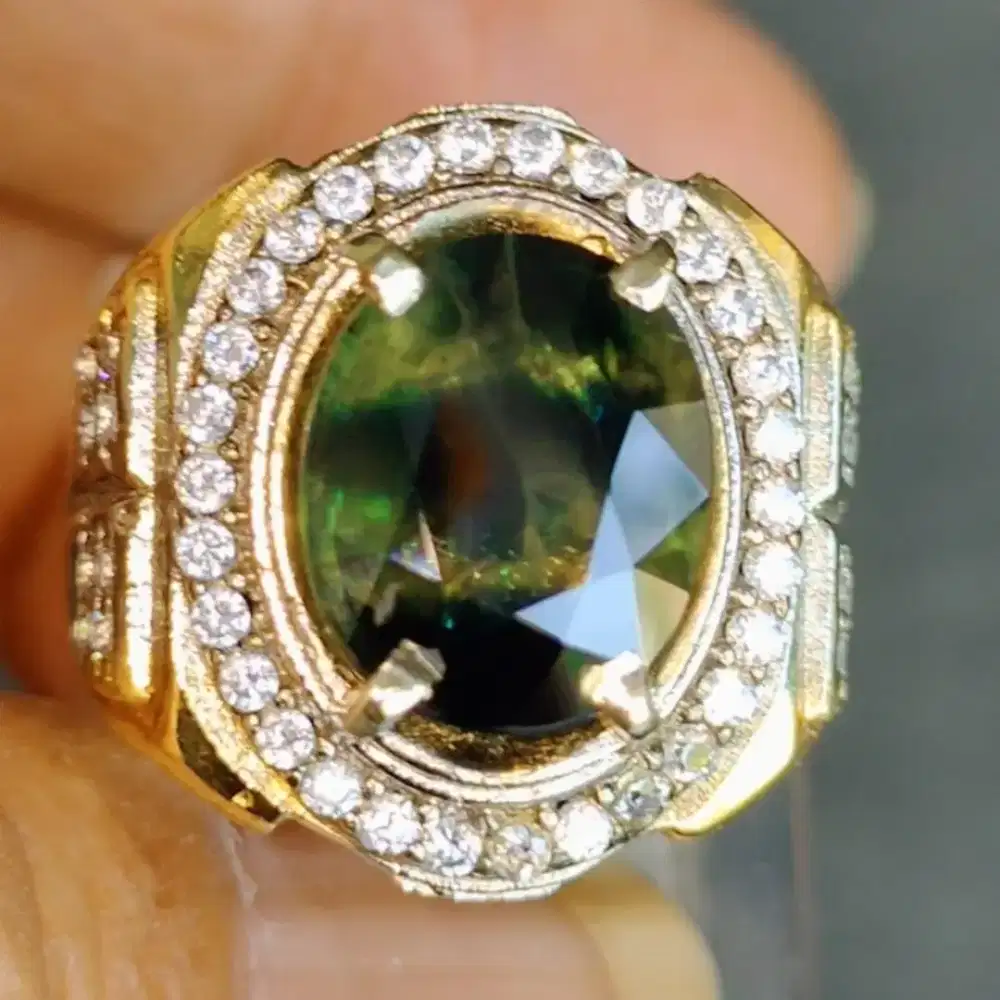 Natural Sapphire Multi Color 5.70 Ct Yellow And Blue Sertipikat Heat-a