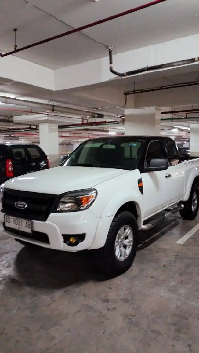 Dijual Ford Ranger 2011 - Kondisi Prima, Cocok untuk Mobil Hobi dan An