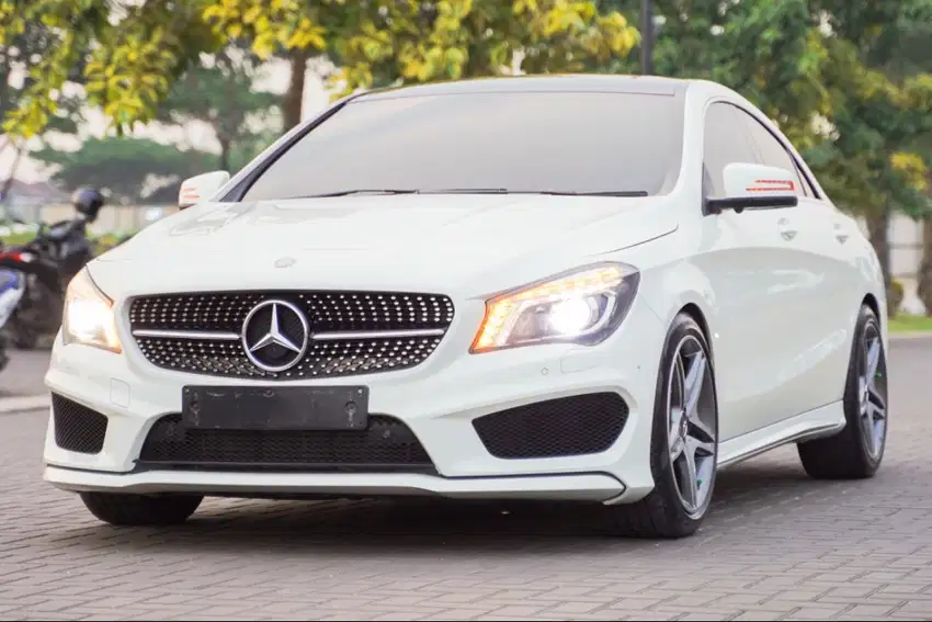 Sedan Coupe Mewah! Mercedes Benz CLA200 AMG 2016 Cls C200 C300 C250 32