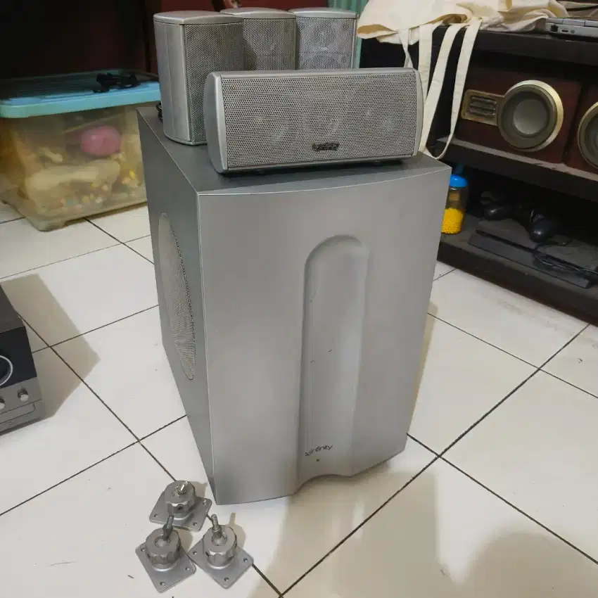 Infinity Home Theater Kondisi Sangat baik dan mulus