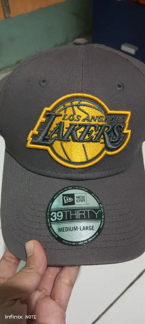 Topi NEW ERA seri LA LAKERS