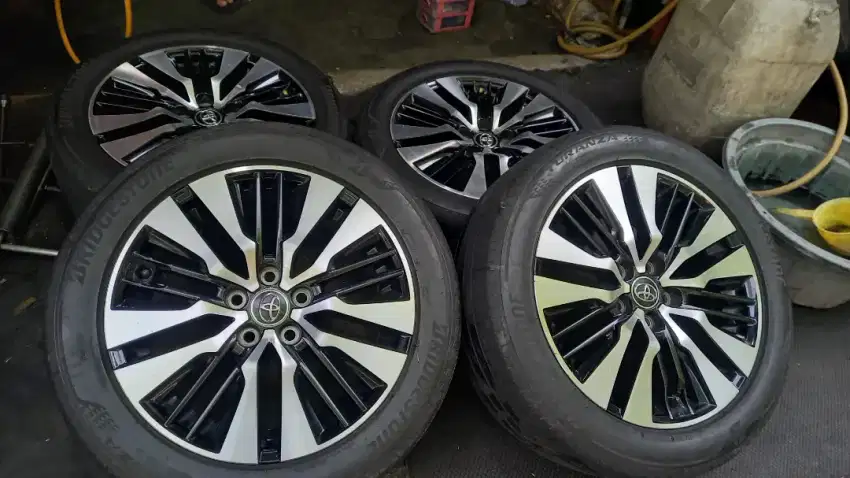 di jual velg alphad vellfire r18 original japan + bqn turanza tebel