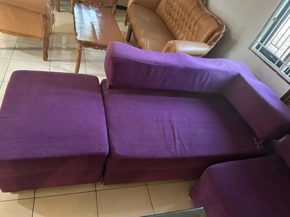 Di jual Sofa L warna ungu murmer