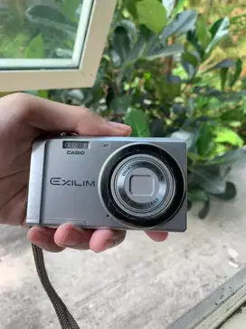 Casio Exilim EX-ZS10