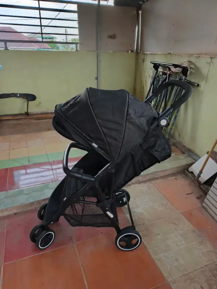 Stroller Cabin Size - Mamaspapas Acro Travel