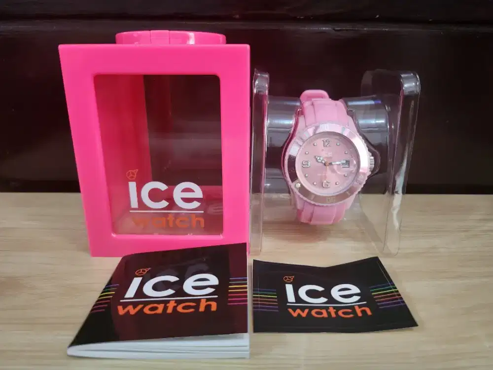*Flash Sale* ICE WATCH Pink Silicone