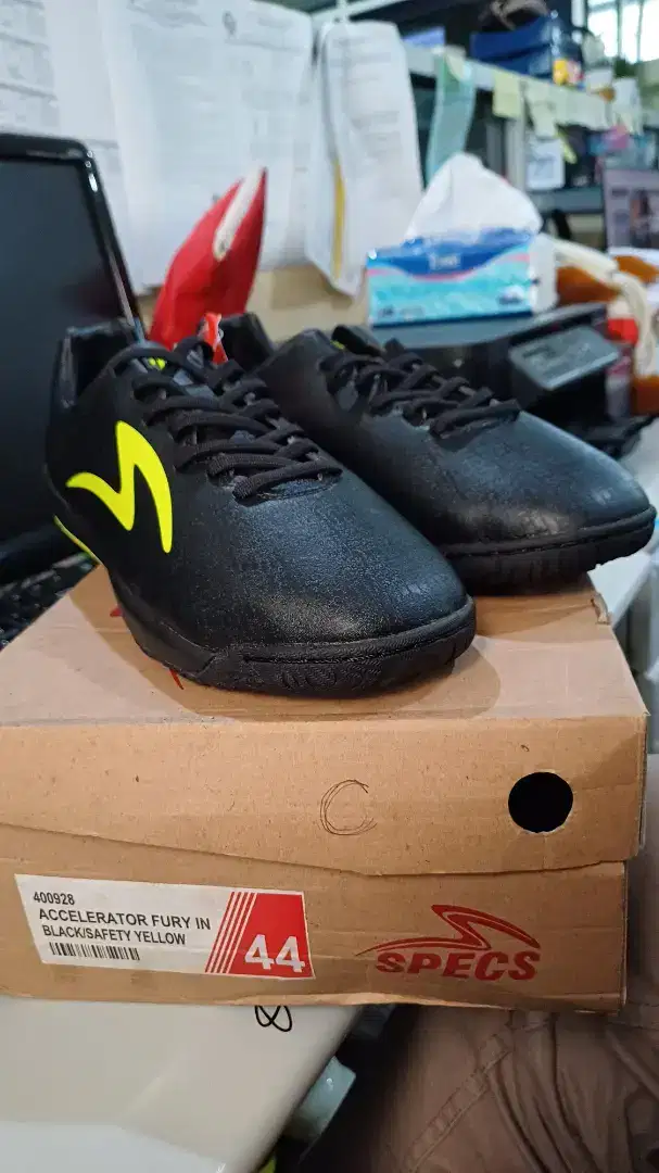 sepatu futsal specs acc fury