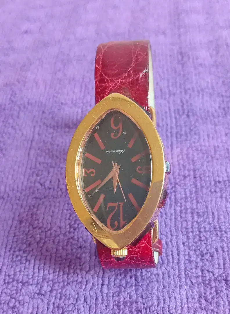 Valentino watch Ruby Red , Authentic ori , Foto sesuai dengan brg
