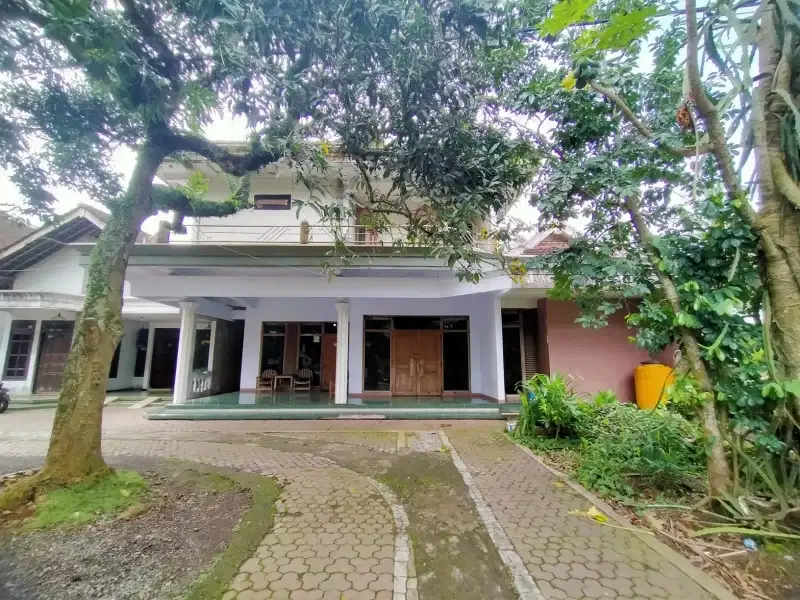 Dijual Rumah di Jln Raya Besuki Bondowoso