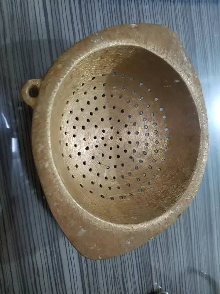 Pirikan ikan (pemisah daging ikan dr tulang dan urat)