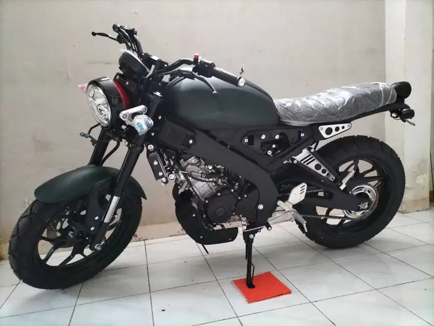 YAMAHA XSR 2023 - FULL ACCESORIES - KM VERY LOW
