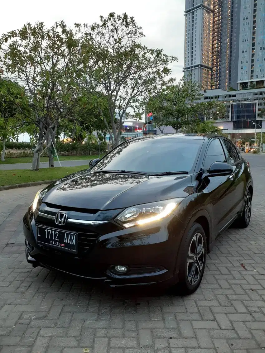 HONDA HRV TYPE PRESTIGE TAHUN 2016 (TYPE TERTINGGI)