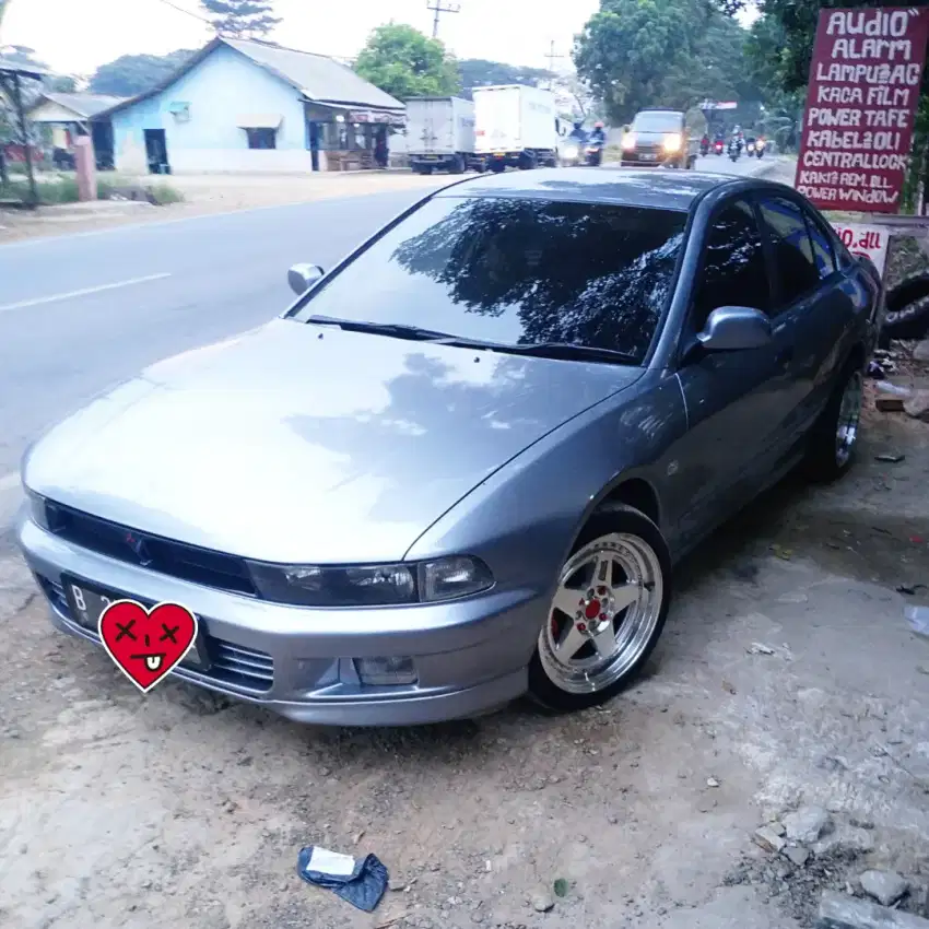 Mitsubishi Galant st V6 hiu glowing