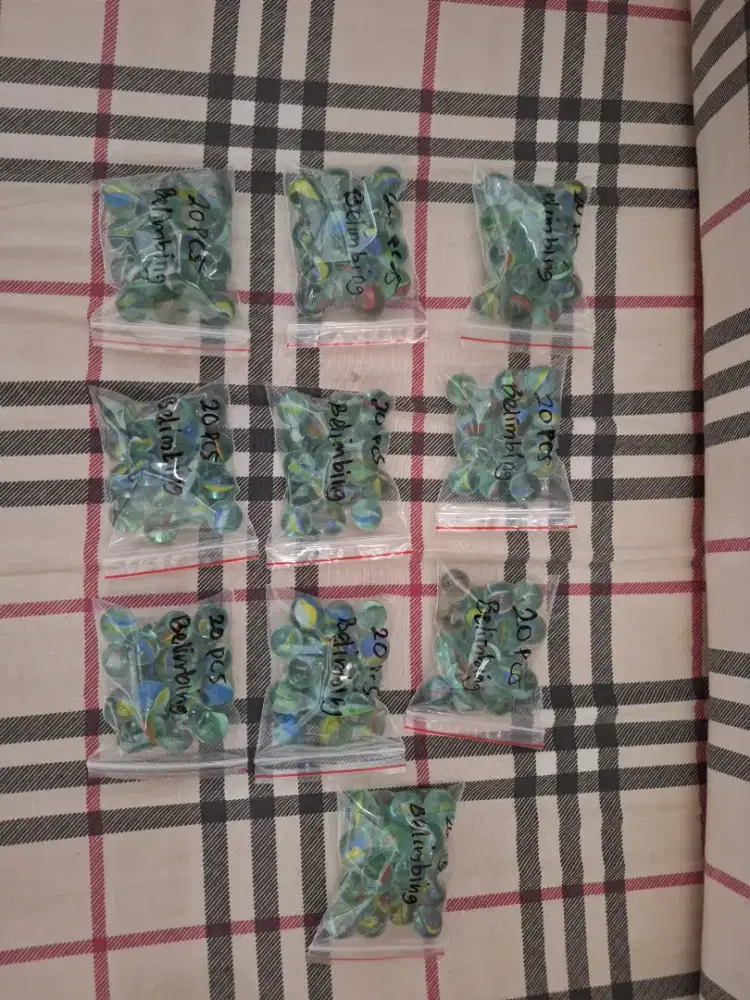 Dijual aneka macam Kelereng