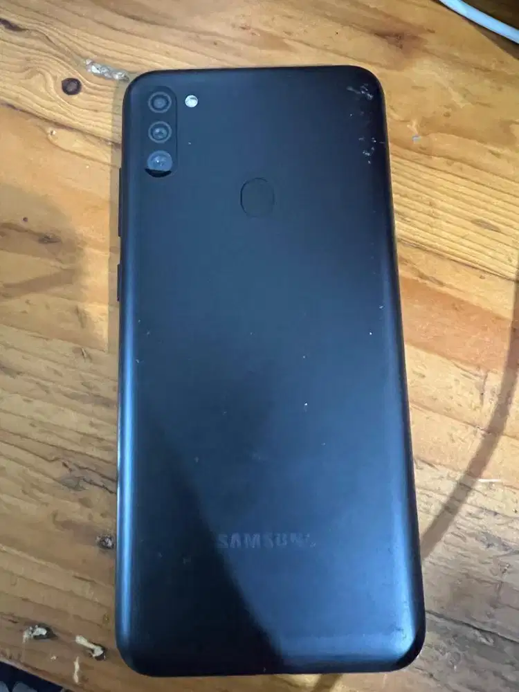 Samsung galaxy m 11