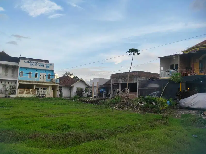 tanah pinggir jalan raya dekat kampus brawijaya malang