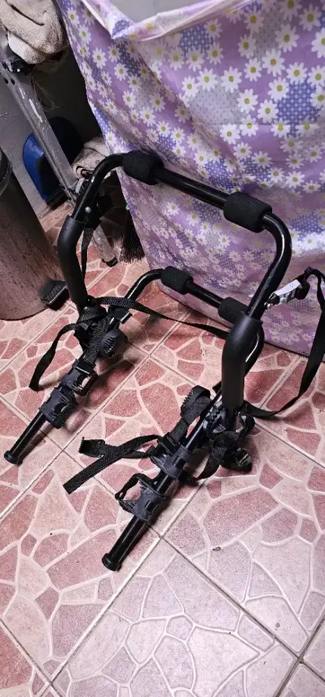 Bike Carrier /gantungan sepeda mobil (2 sepeda)