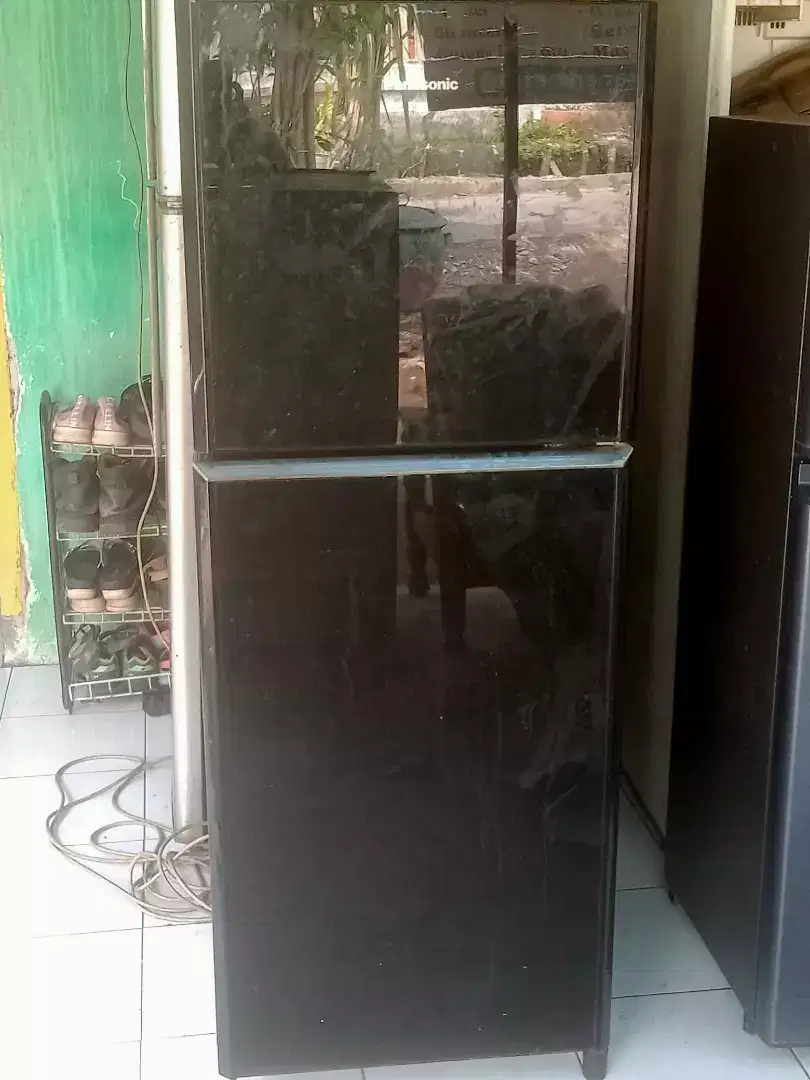 Dijual kulkas 2 pintu merek panasonic