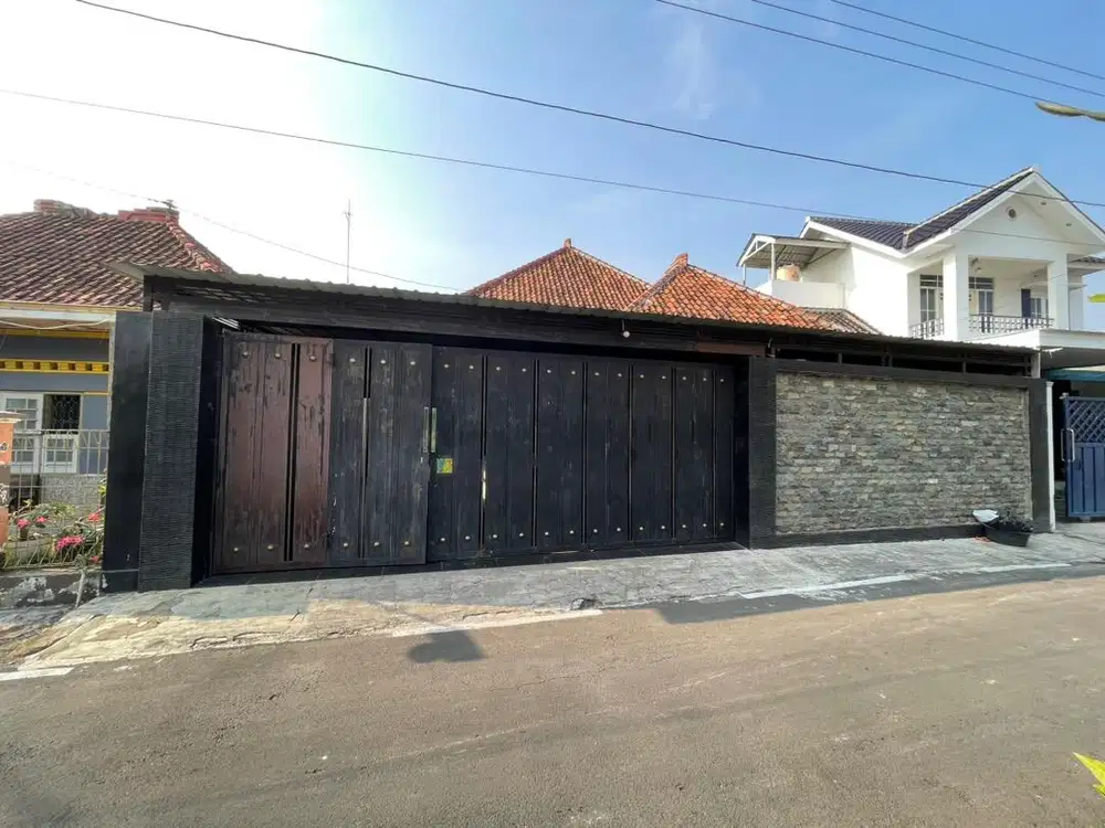 Di jual Rumah SHM Jl. RA Kartini Pusat Kota  Pekalongan