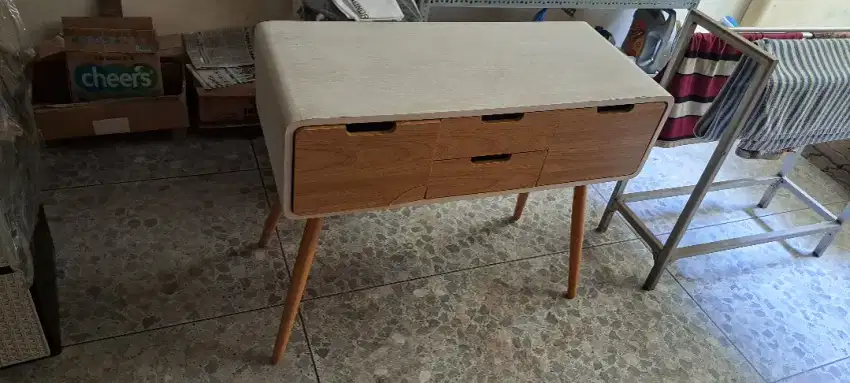 Meja Rias/Meja console