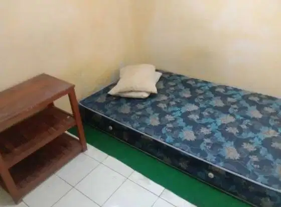 Kost putri / pasutri kamar mandi dalam