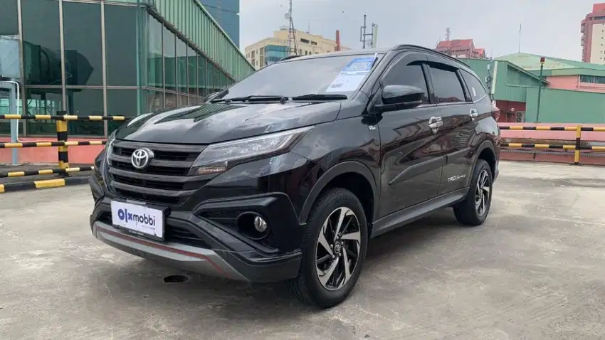 TDP 10Jt Toyota Rush 1.5 TRD Sportivo 7 Bensin-MT 2019 Hitam /