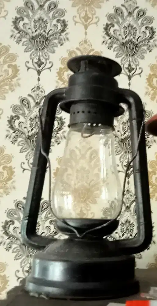 Lampu Badai Bohlam