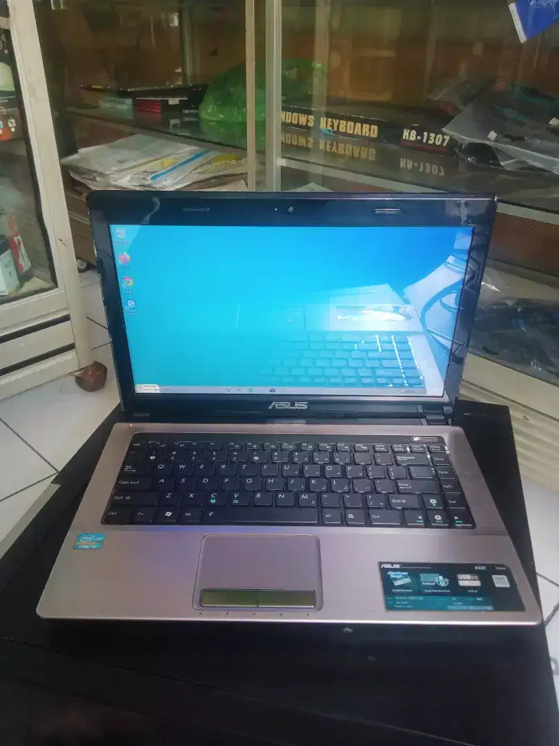 Laptop Asus A42E
Core i3 2330M