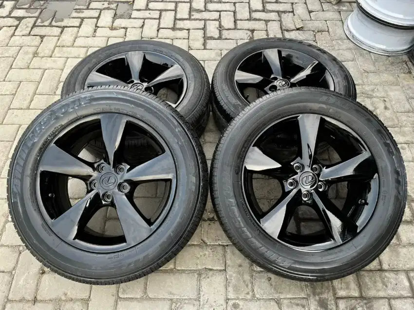 Oem lexus ring 18 pcd 5x114.3