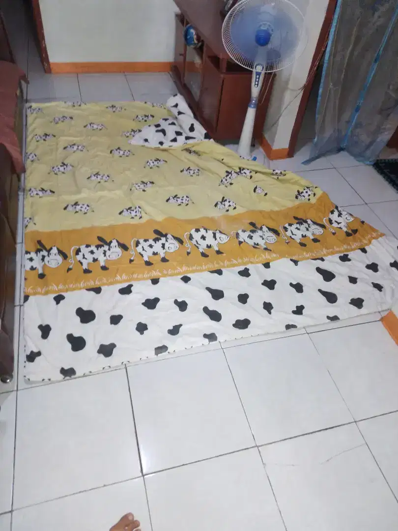 Selimut bedcover ada3pcs motif, P230cm L210cm, halus tebal1,5cm, nego