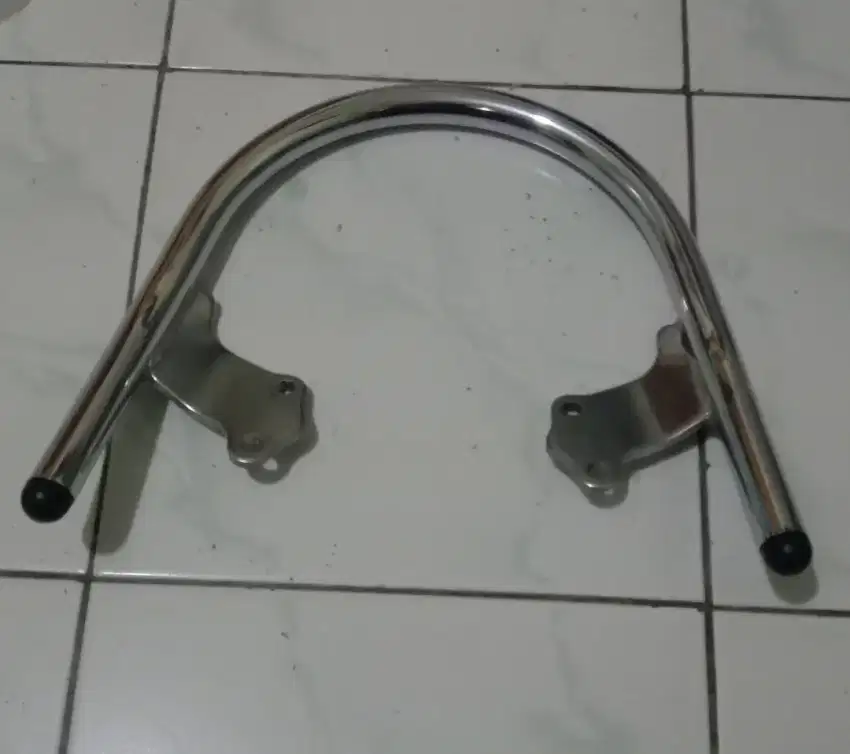 Behel honda scoopy karbu