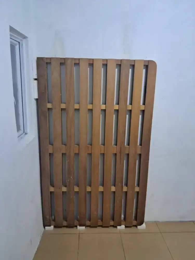 Alas Kasur Tatakan Kayu