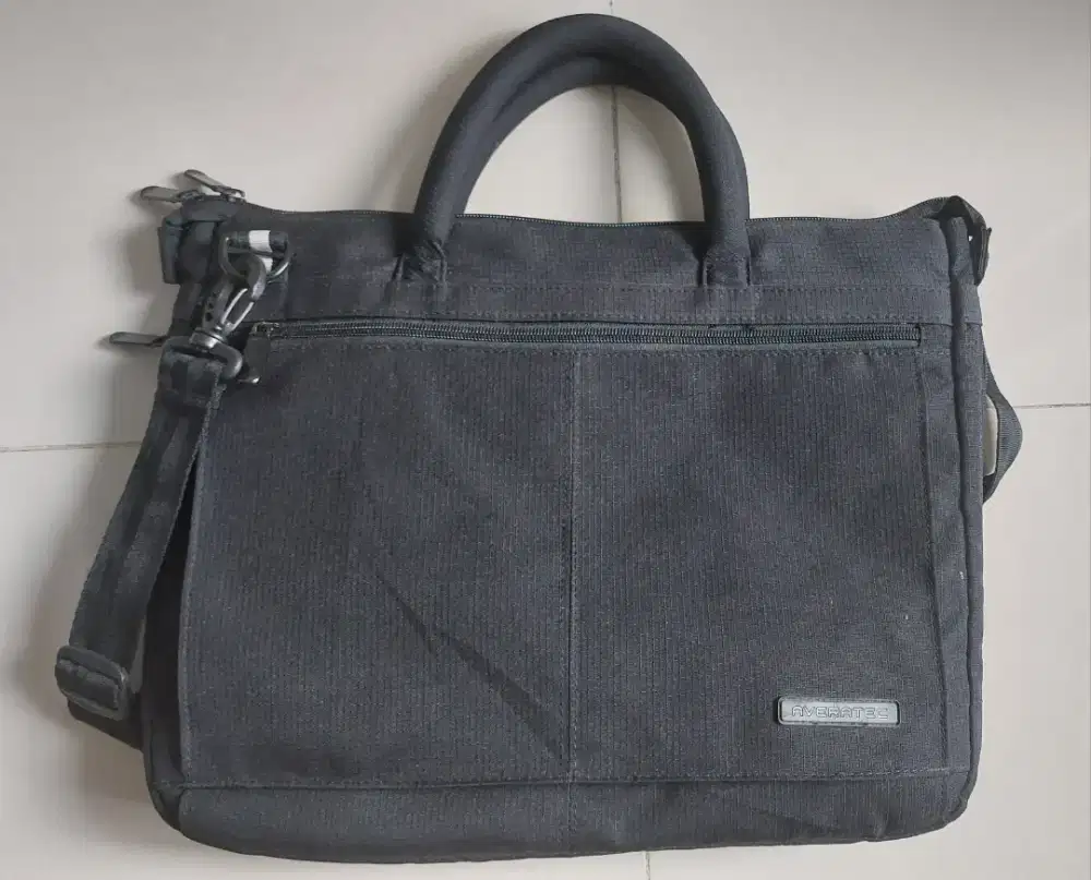 TAS LAPTOP AVERATEC