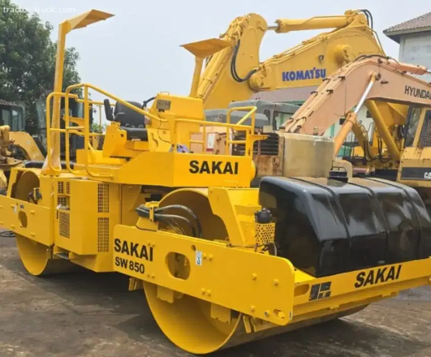  Tandem Roller Sakai model SW850 