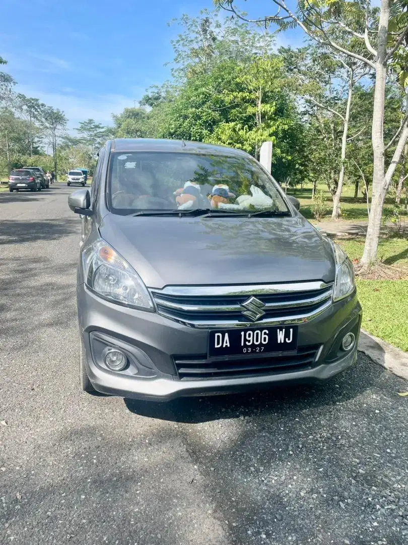 Dijual mobil ertiga tahun 2017