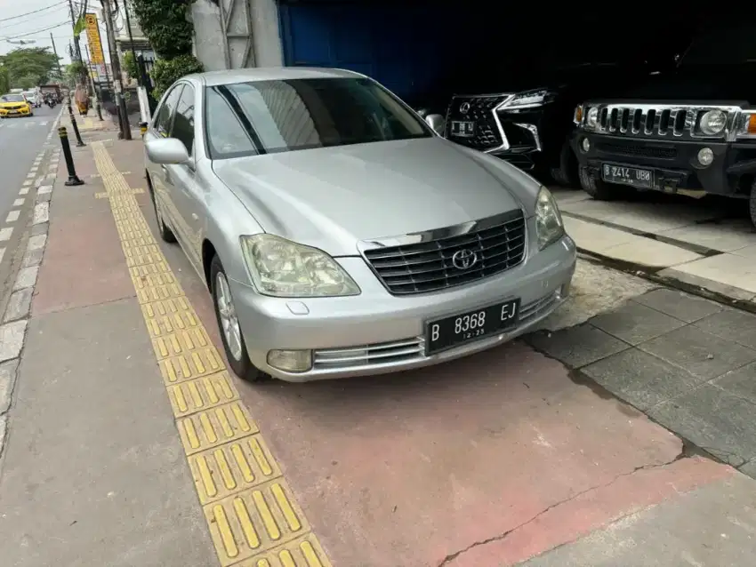 Toyota crown 2005 AT