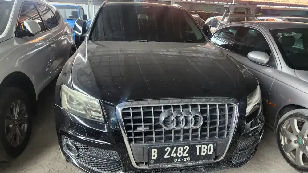 Audi Q5 th 2011 AT