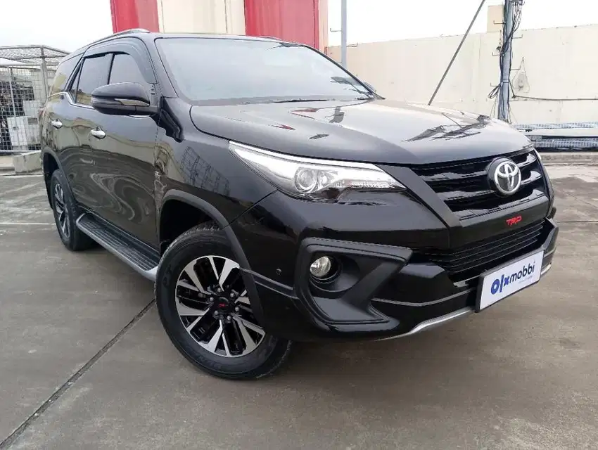 DP Rendah Toyota Fortuner 2.7 4x2 SRZ TRD Bensin-AT 2018 SSJSWS