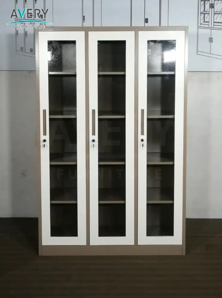 Lemari arsip 3 pintu kaca