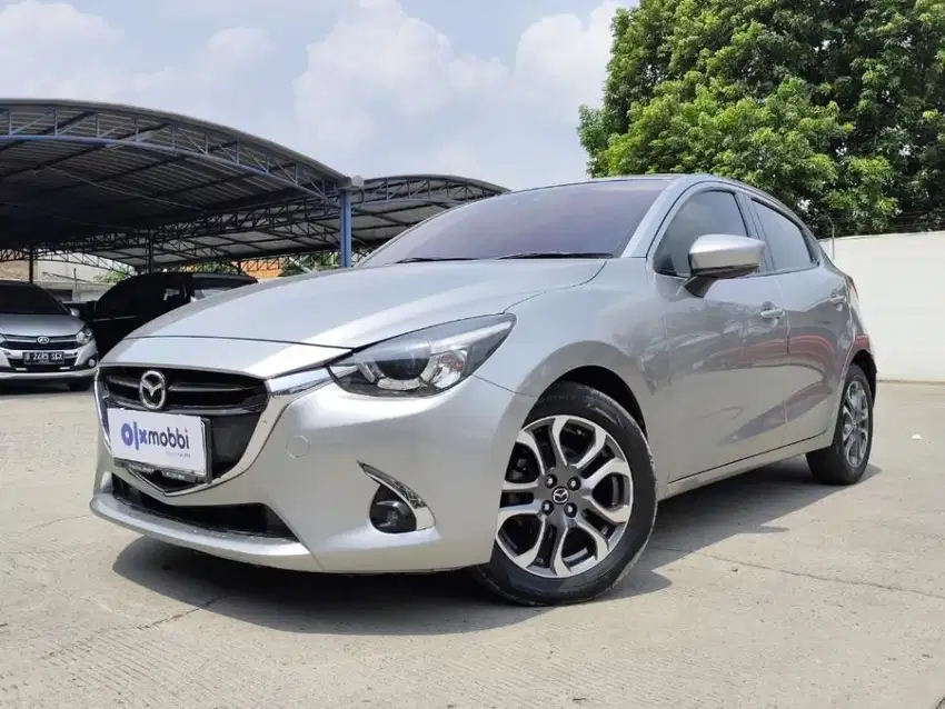 Pajak Panjang - Mazda 2 1.5 GT Bensin-AT 2018 Silver (TYF)