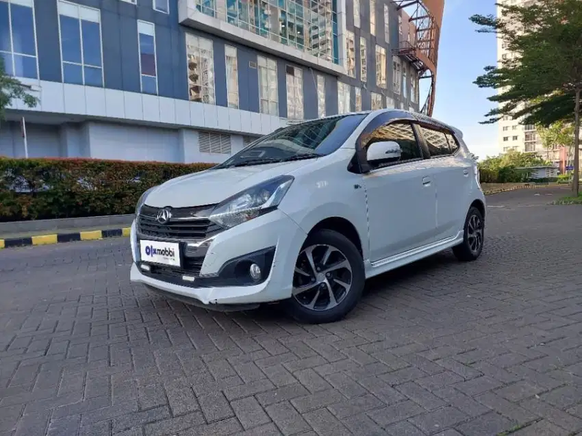 Daihatsu Ayla 1.2 R Bensin-MT 2018 Putih /