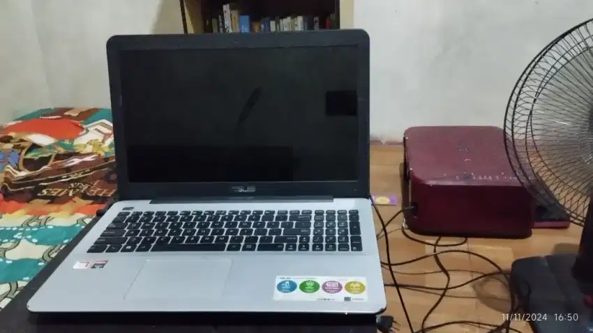 Jual Laptop Asus X555b 15 inch